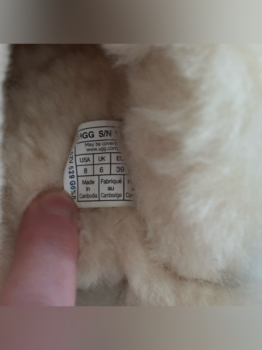 UGG espresso and cream slippers - barely worn - Picture 4 of 6